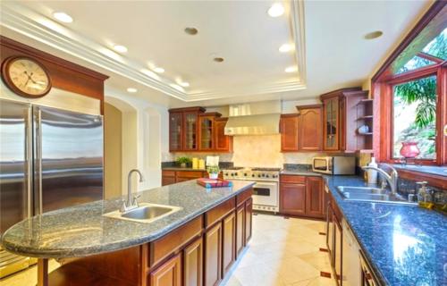 Custom designed home remodeling of kitchen using custom decor by HT Constructions, Los Angeles, CA